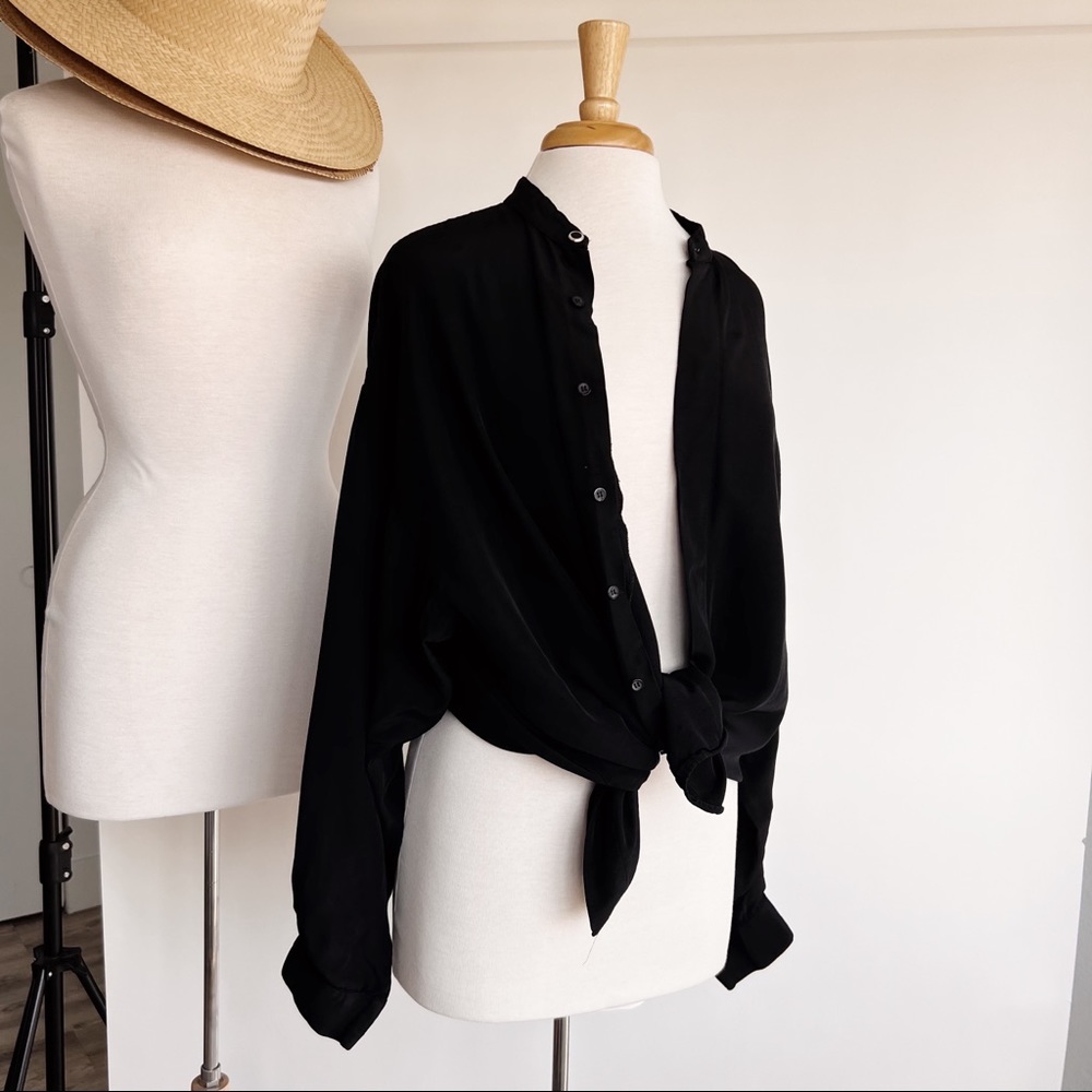 BLACK LS COVER UP BUTTON DOWN